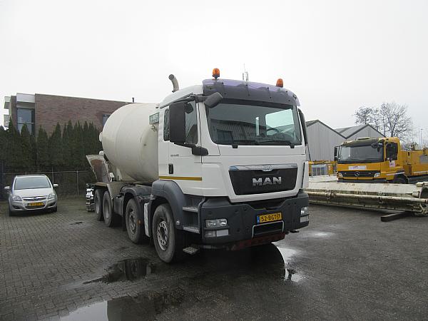 2013  Concrete mixer truck / M.A.N.